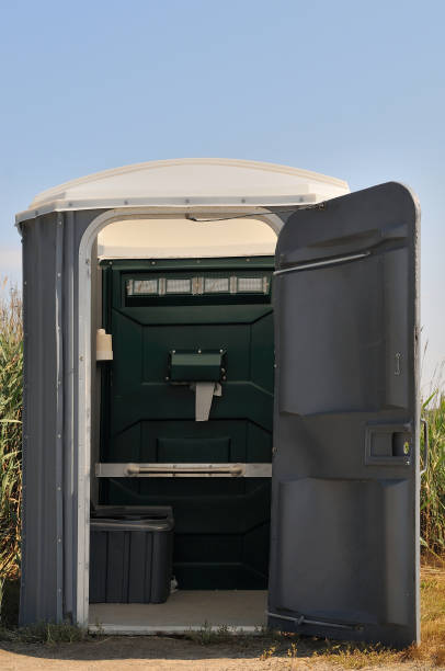 Portable Toilet Options We Offer in Alvarado, TX
